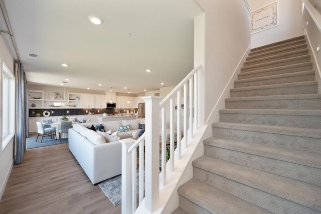 12074 Mircado Way, Rancho Cordova, CA 95742