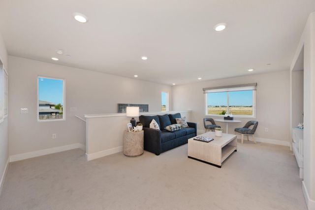 12074 Mircado Way, Rancho Cordova, CA 95742
