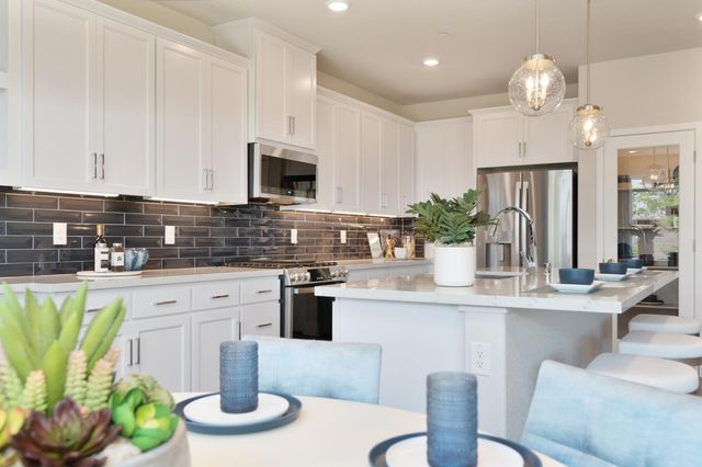 12074 Mircado Way, Rancho Cordova, CA 95742