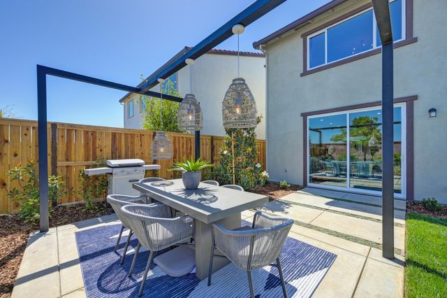 12074 Mircado Way, Rancho Cordova, CA 95742