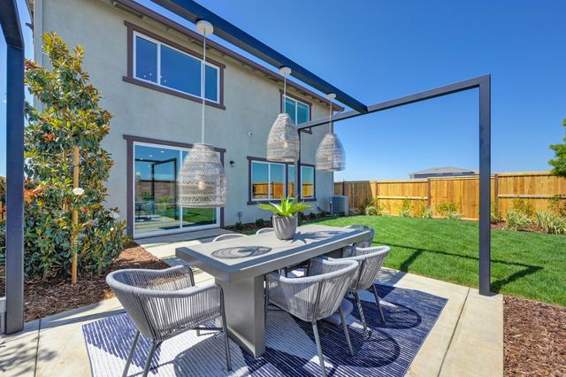 12074 Mircado Way, Rancho Cordova, CA 95742