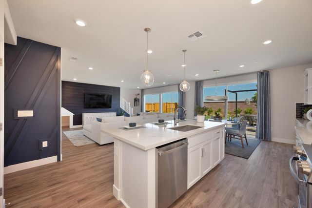 12074 Mircado Way, Rancho Cordova, CA 95742