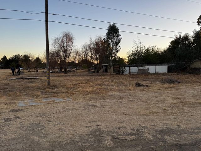 8233 Short Rd, Sacramento, CA 95828