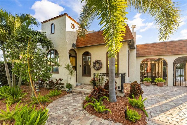 2037 BROADWAY, Clearwater, FL 33755