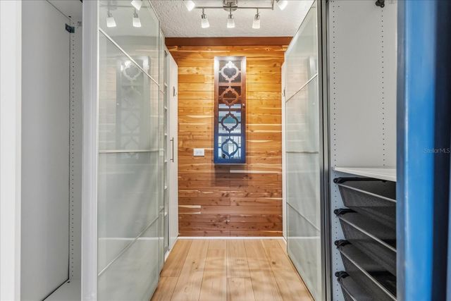 2037 BROADWAY, Clearwater, FL 33755