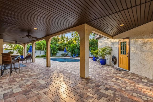 2037 BROADWAY, Clearwater, FL 33755