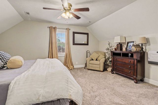 595 White Rd, Portland, TN 37148