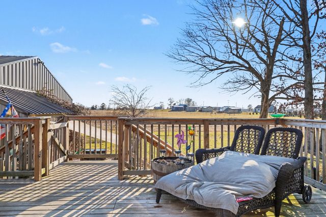 595 White Rd, Portland, TN 37148