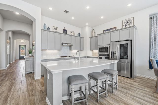 22601 Maidengrass LN, Lago Vista, TX 78645