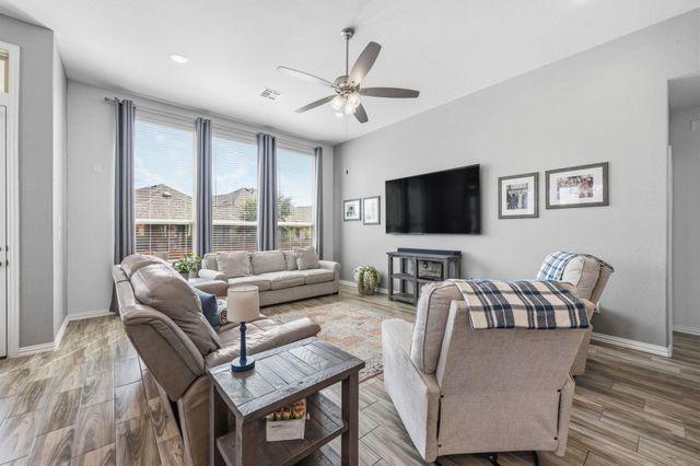 22601 Maidengrass LN, Lago Vista, TX 78645