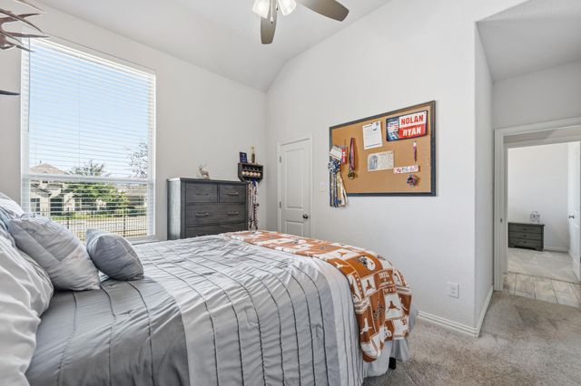 22601 Maidengrass LN, Lago Vista, TX 78645