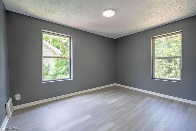 799 Fess Avenue, Akron, OH 44307