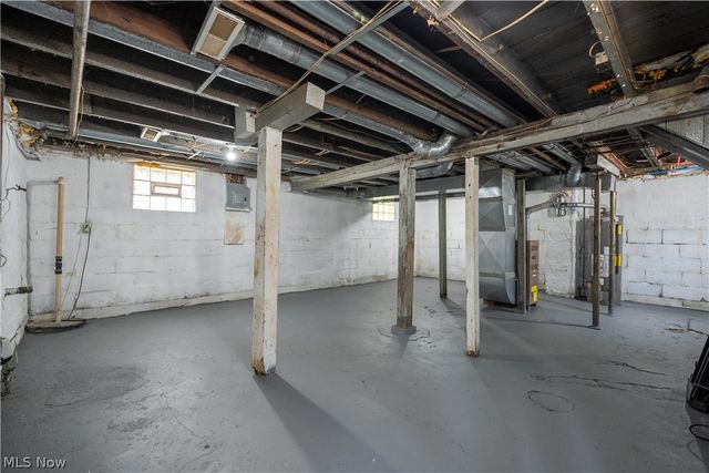 799 Fess Avenue, Akron, OH 44307