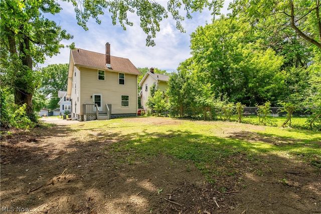 799 Fess Avenue, Akron, OH 44307
