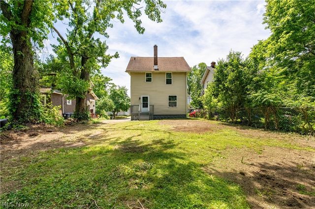 799 Fess Avenue, Akron, OH 44307