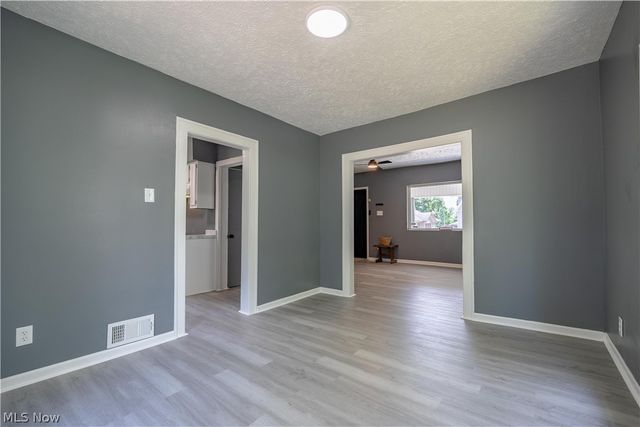 799 Fess Avenue, Akron, OH 44307