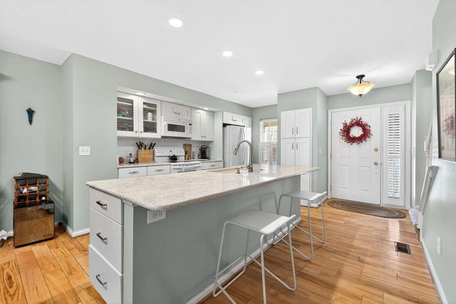 5987 Dunabbey Loop, Dublin, OH 43017