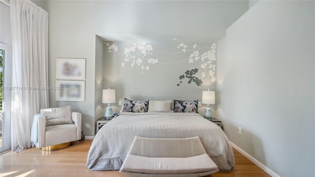 4805 Cherokee Ave, Miami Beach, FL 33140