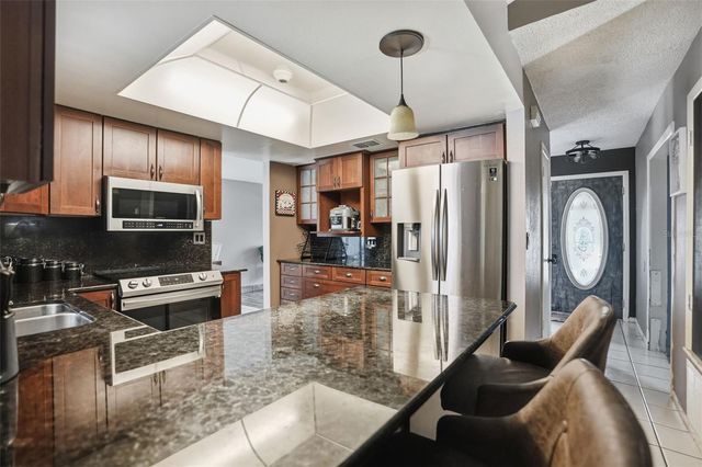 6368 HILLVIEW ROAD, Spring Hill, FL 34606