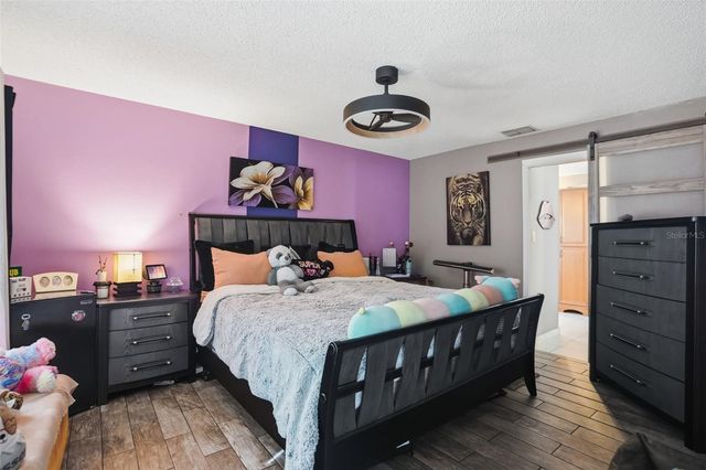 6368 HILLVIEW ROAD, Spring Hill, FL 34606