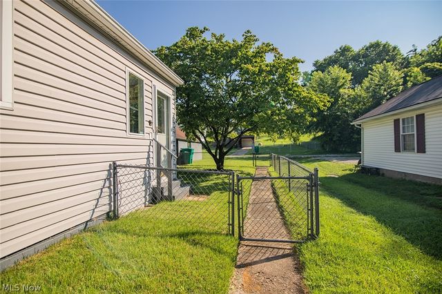 1113 38th Street, Parkersburg, WV 26104