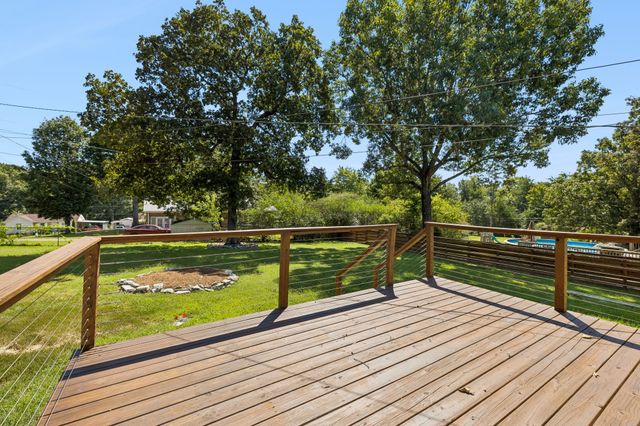 401 Bluebird Ln, Dickson, TN 37055
