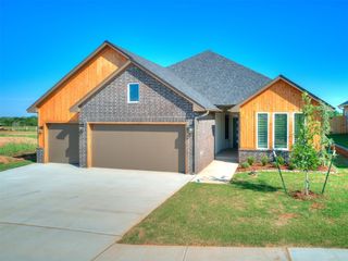 225 Sage Brush Way, Edmond, OK 73025