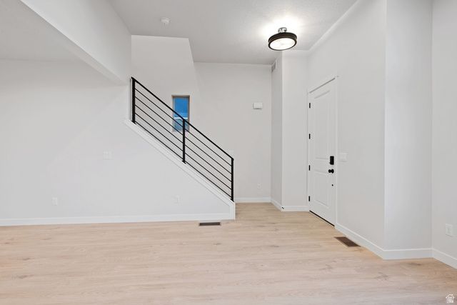 11383 S EASY BEE RD, South Jordan, UT 84009