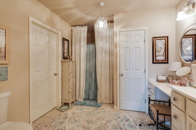 1877 N PETERSON ROAD, Iowa Park, TX 76367