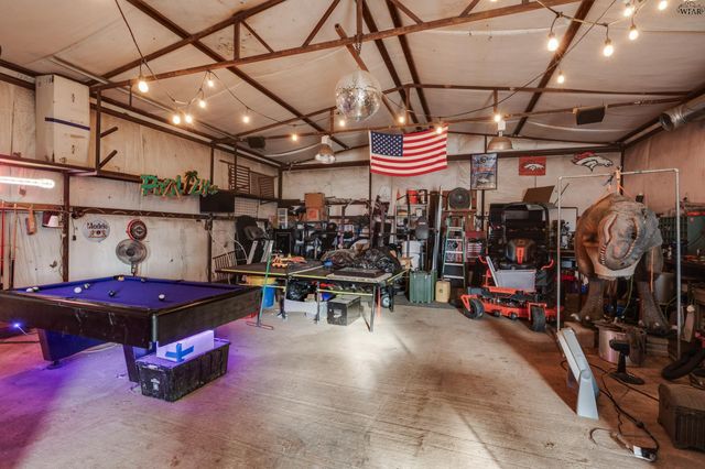 1877 N PETERSON ROAD, Iowa Park, TX 76367