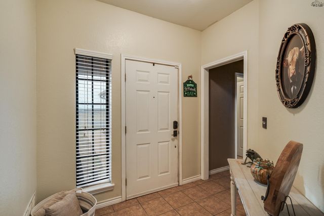 1877 N PETERSON ROAD, Iowa Park, TX 76367