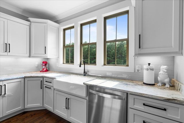 12951 Blakeslee Drive, Soddy Daisy, TN 37379