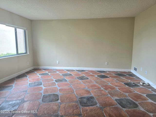 1145 N Shannon Avenue 33, Indialantic, FL 32903