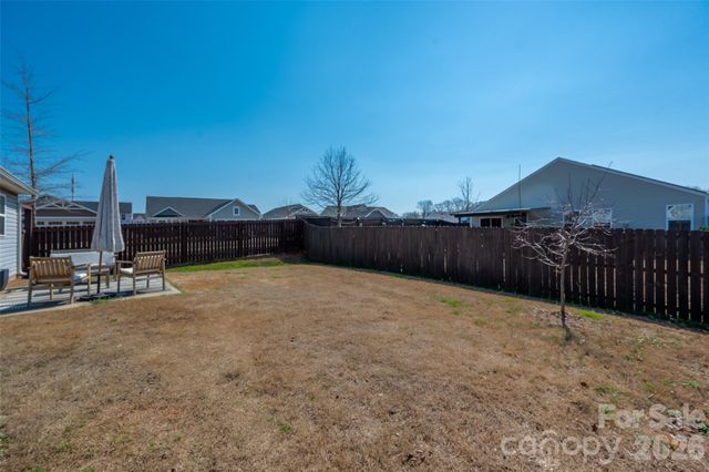 4246 Mackinnon Drive, Charlotte, NC 28214