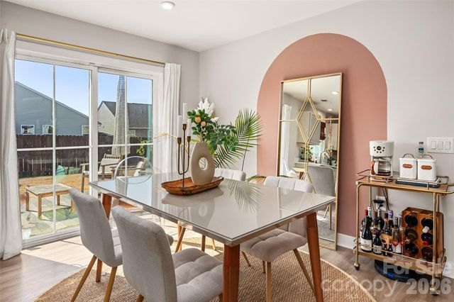 4246 Mackinnon Drive, Charlotte, NC 28214