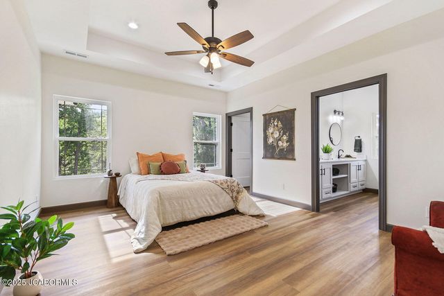 962 Cochise DRIVE, Holts Summit, MO 65043