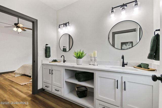 962 Cochise DRIVE, Holts Summit, MO 65043