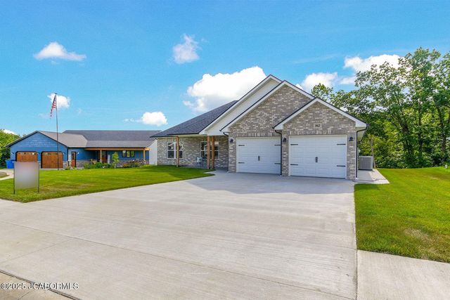 962 Cochise DRIVE, Holts Summit, MO 65043