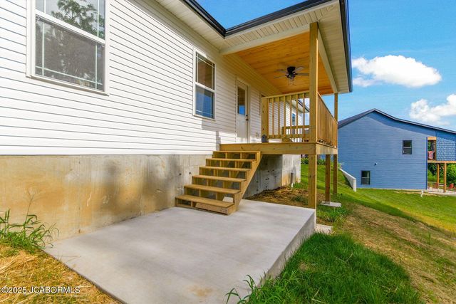 962 Cochise DRIVE, Holts Summit, MO 65043