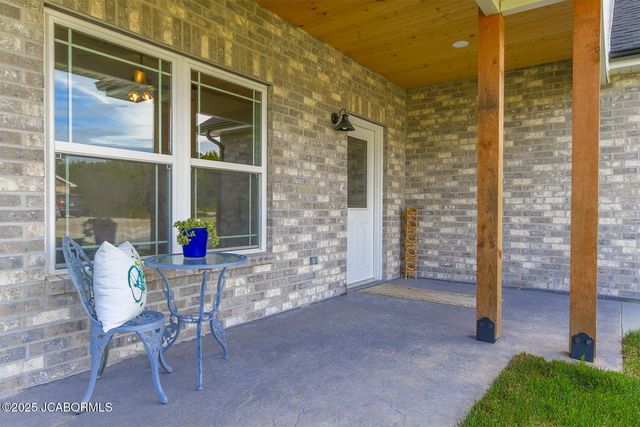 962 Cochise DRIVE, Holts Summit, MO 65043