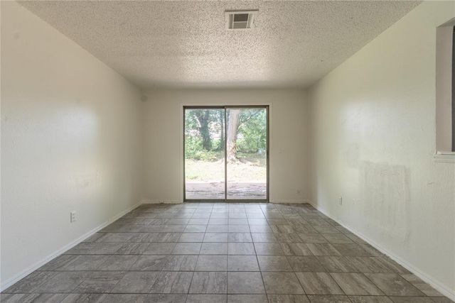 5017 S Briarwood Drive, Oklahoma City, OK 73135