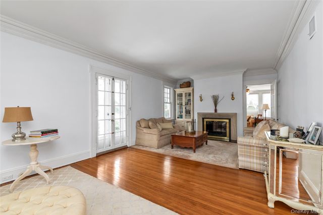 168 Brixton Road, Garden City, NY 11530