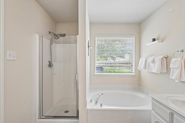 1421 Vista Ridge Drive, Forney, TX 75126