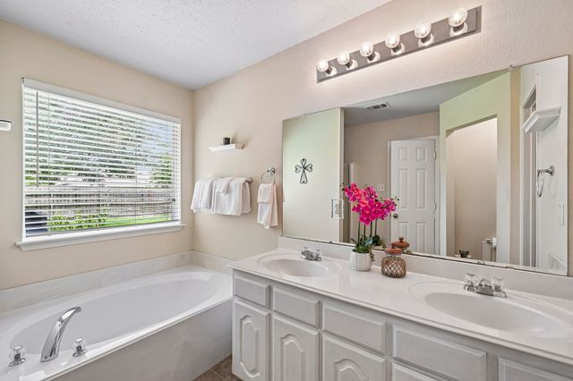 1421 Vista Ridge Drive, Forney, TX 75126