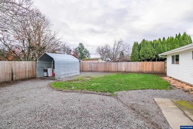920 N 9th St, Aumsville, OR 97325