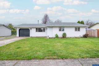 920 N 9th St, Aumsville, OR 97325