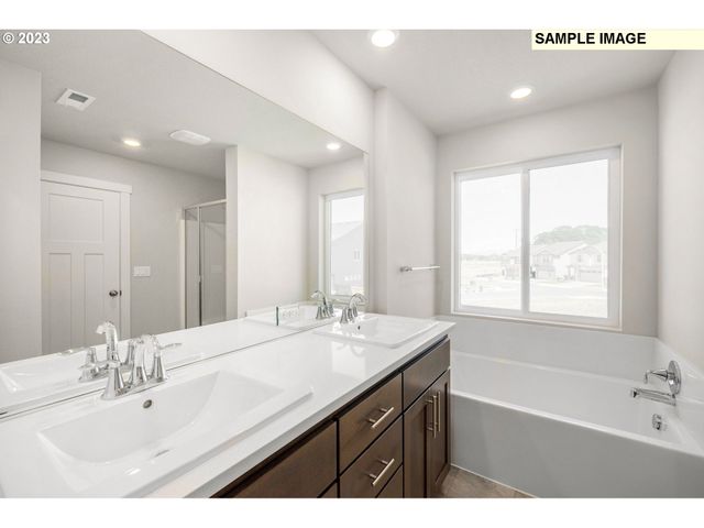 23850 Sw Vermillion Dr, Tualatin, OR 97062