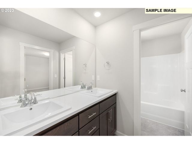 23850 Sw Vermillion Dr, Tualatin, OR 97062