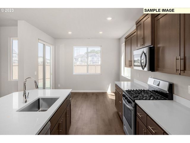 23850 Sw Vermillion Dr, Tualatin, OR 97062