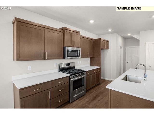23850 Sw Vermillion Dr, Tualatin, OR 97062